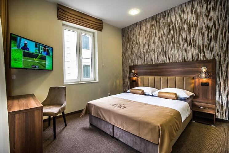 Central Luxury Rooms Омиш Экстерьер фото